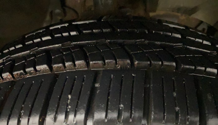 2018 Renault Duster 110 PS RXZ DIESEL, Diesel, Manual, 82,474 km, Right Front Tyre Tread