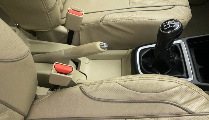 2019 Maruti Dzire VXI, Petrol, Manual, 79,172 km, Gear Lever