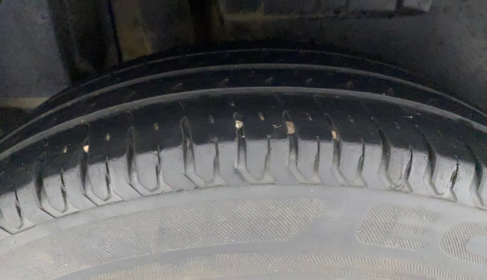 2019 Maruti Dzire VXI, Petrol, Manual, 79,172 km, Right Rear Tyre Tread