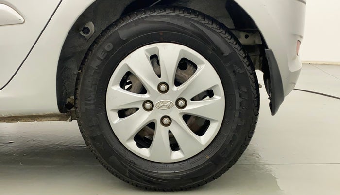 2013 Hyundai i10 SPORTZ 1.2 AT, Petrol, Automatic, 48,652 km, Left Rear Wheel