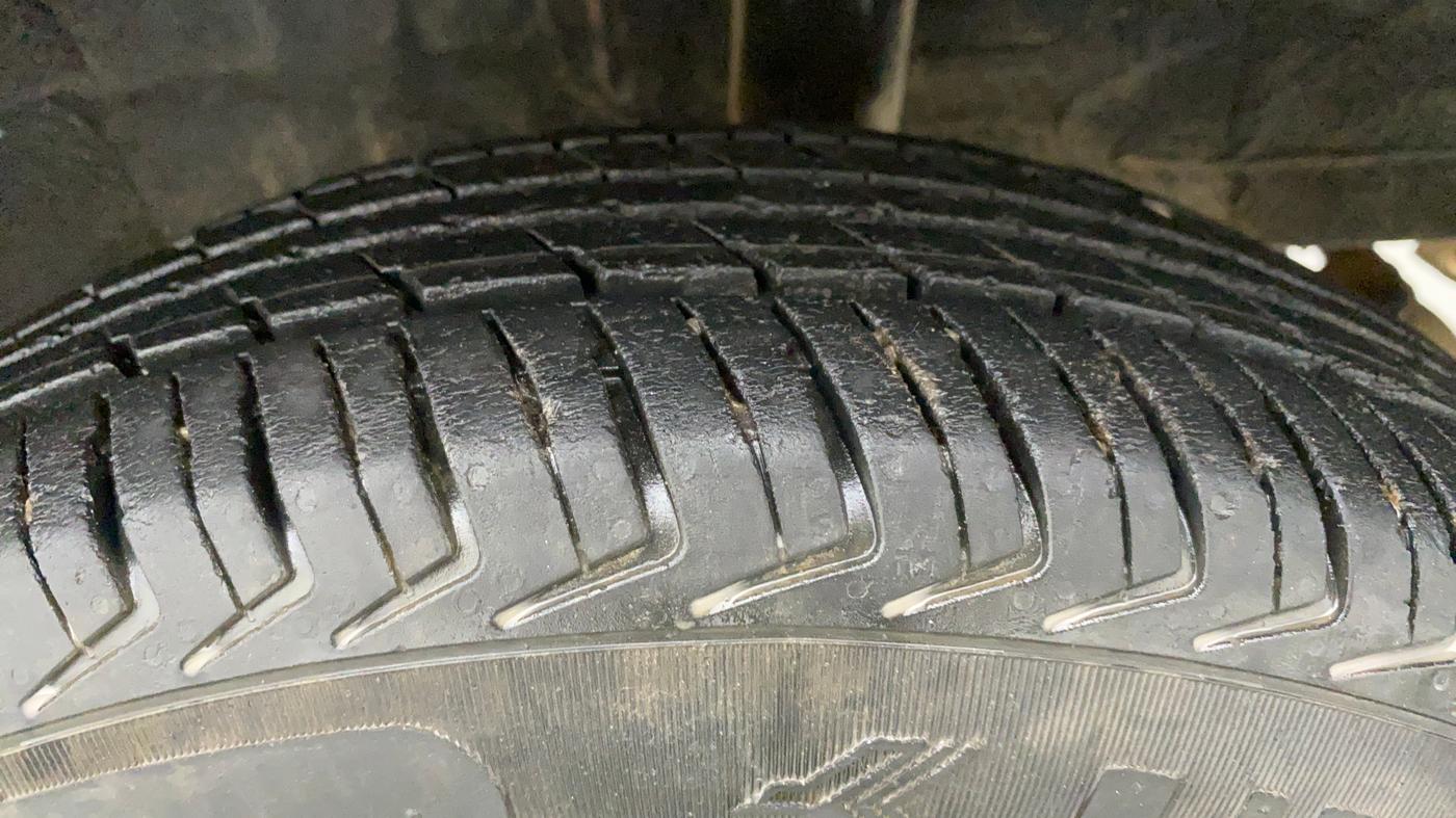 2019 Renault Kwid RXL, Petrol, Manual, 42,751 km, Left Rear Tyre Tread