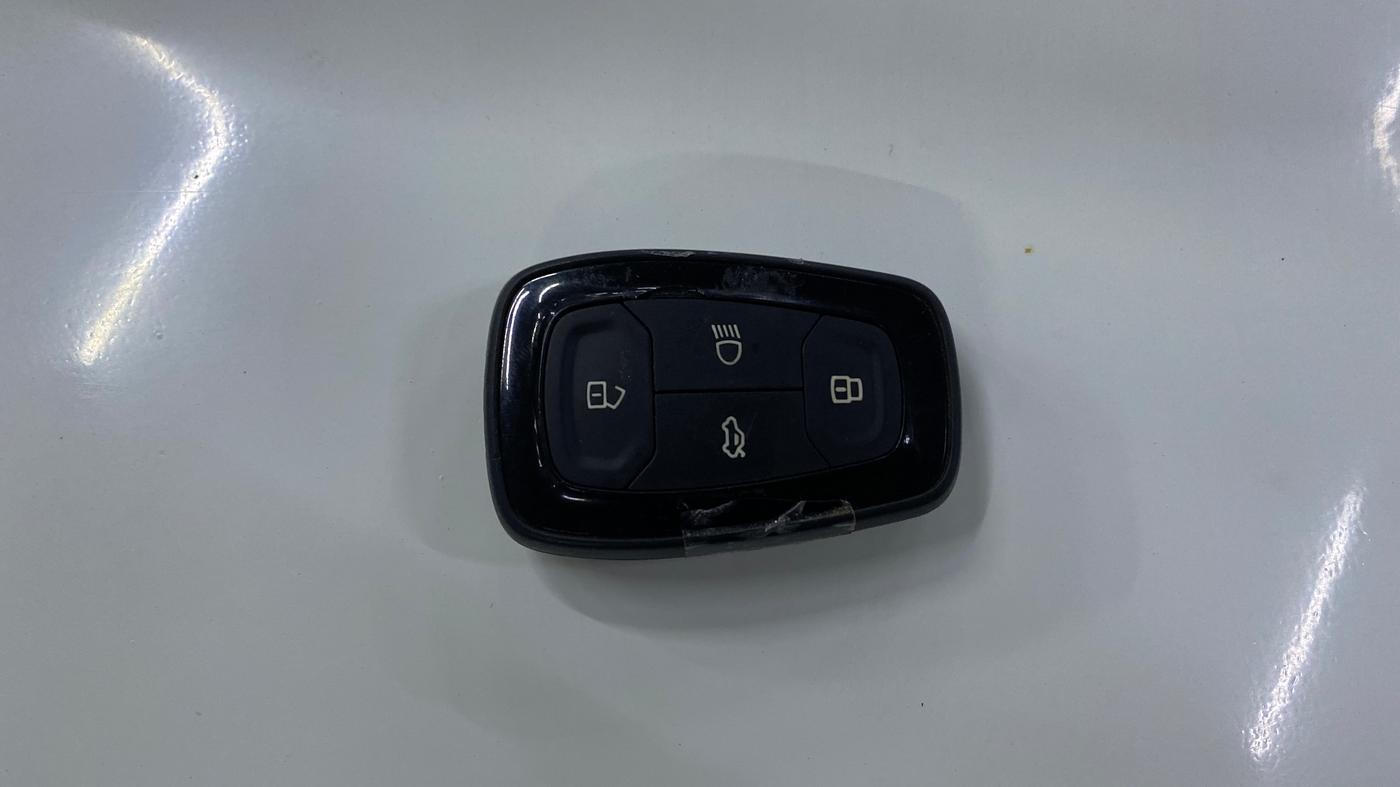 2020 Tata NEXON  XZ Plus LUXS Jet, Petrol, Manual, 55,986 km, Key Close Up