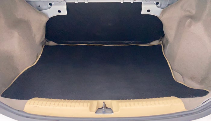 2016 Ford Figo Aspire 1.5 TITANIUM AT PETROL, Petrol, Automatic, 27,024 km, Boot Inside