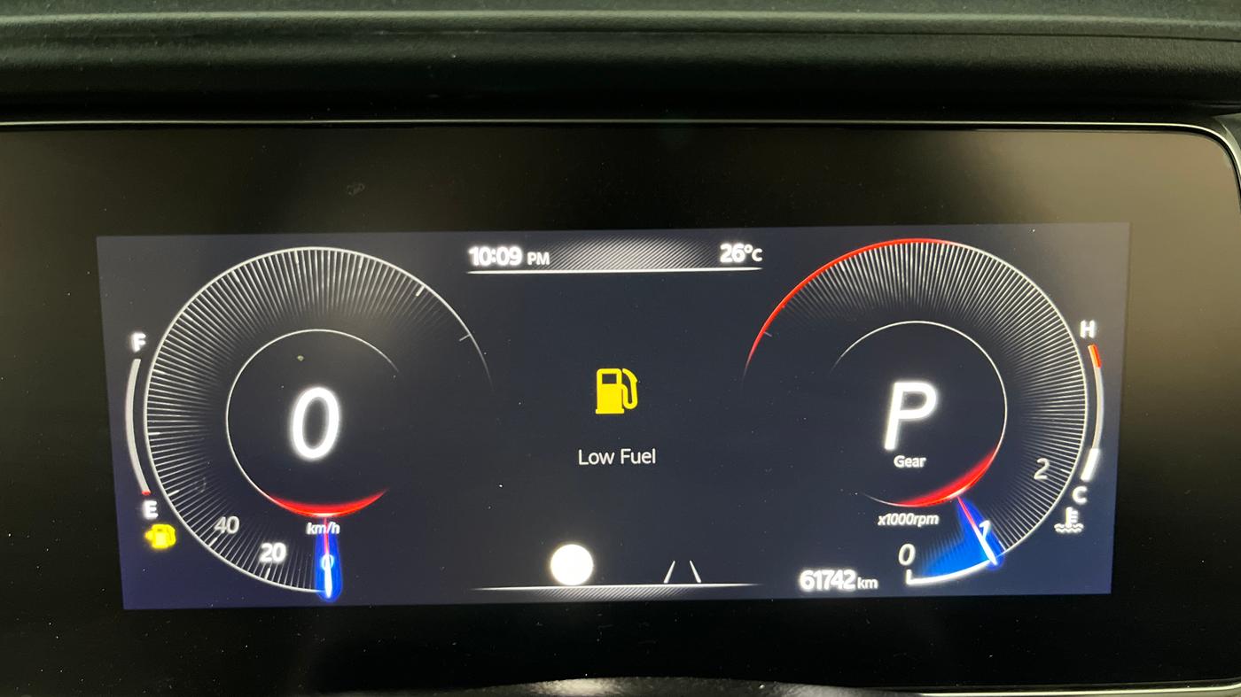2024 Mahindra XUV700 AX 7 LUXURY D AT 7 STR, Diesel, Automatic, 61,742 km, Odometer Image