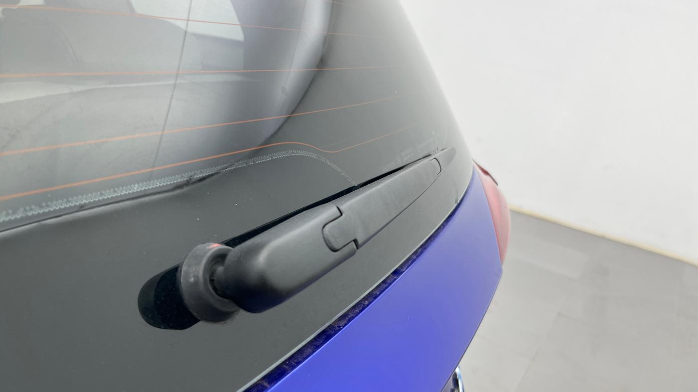 2024 Mahindra XUV700 AX 7 LUXURY D AT 7 STR, Diesel, Automatic, 61,742 km, Rear Wiper