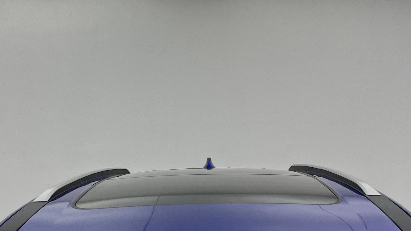 2024 Mahindra XUV700 AX 7 LUXURY D AT 7 STR, Diesel, Automatic, 61,742 km, Moonroof/ Sunroof