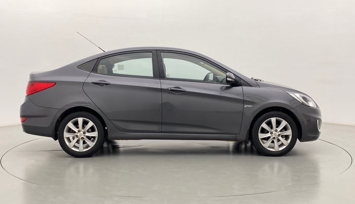 2013 Hyundai Verna FLUIDIC 1.6 SX VTVT, Petrol, Manual, 52,704 km, Right Side View