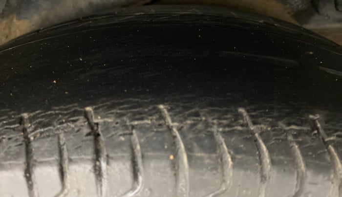 2013 Hyundai Verna FLUIDIC 1.6 SX VTVT, Petrol, Manual, 52,704 km, Left Rear Tyre Tread