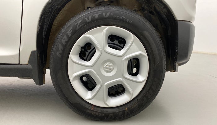 2022 Maruti S PRESSO VXI PLUS, Petrol, Manual, 19,195 km, Right Front Wheel