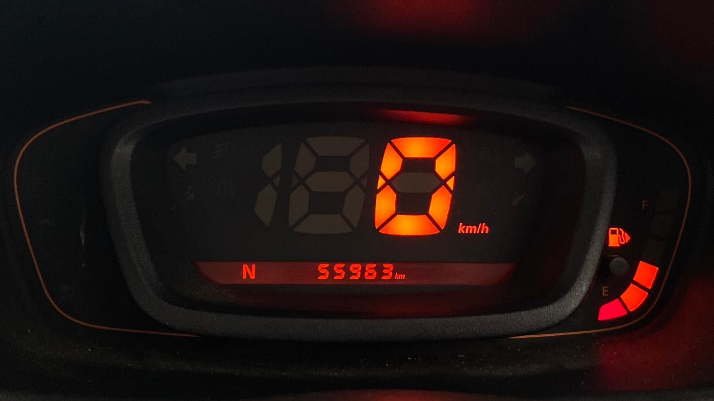 2017 Renault Kwid RXT 1.0 AMT, Petrol, Automatic, 55,955 km, Odometer Image