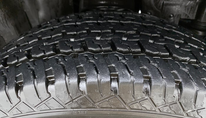 2021 Mahindra Thar LX PETROL AT 4WD, Petrol, Automatic, 9,761 km, Right Front Tyre Tread