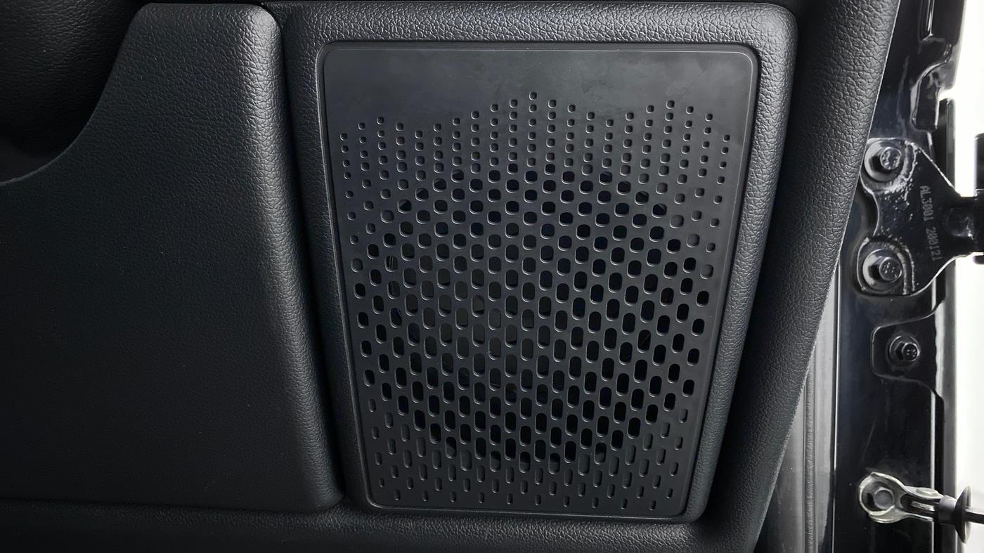 2021 Mahindra Thar LX PETROL AT 4WD, Petrol, Automatic, 9,761 km, Speaker