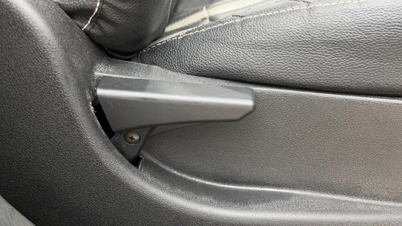 2019 Tata NEXON XM PETROL, Petrol, Manual, 75,245 km, Driver Side Adjustment Panel