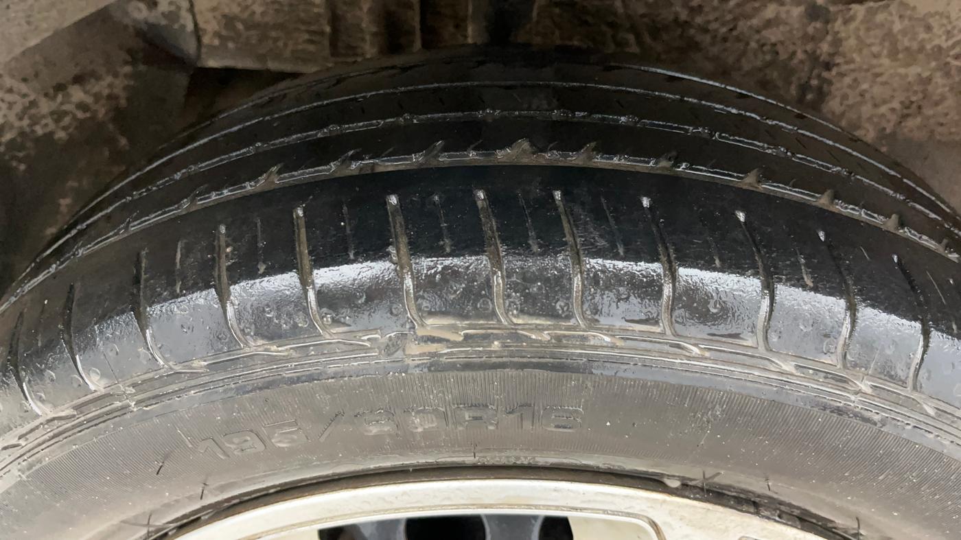 2019 Tata NEXON XM PETROL, Petrol, Manual, 75,245 km, Right Rear Tyre Tread