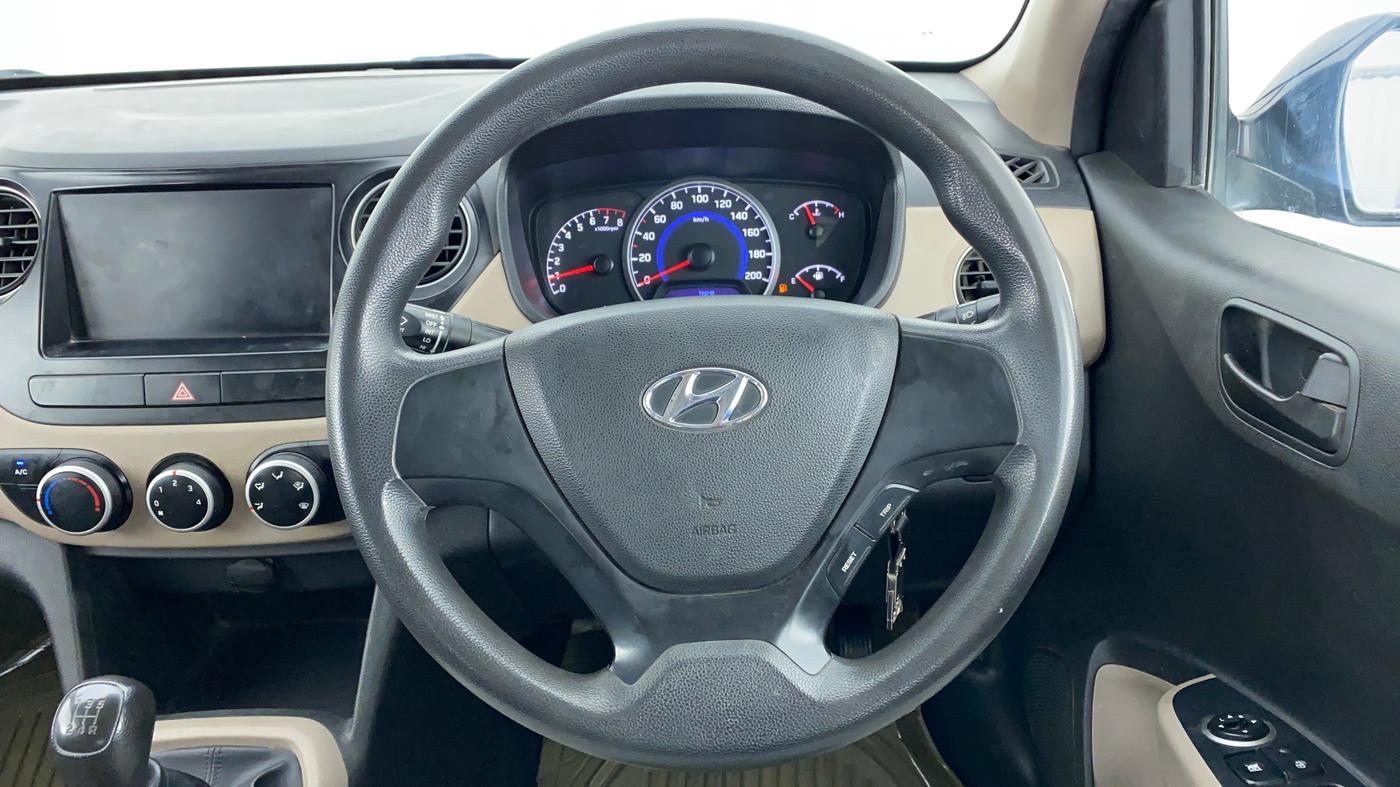 2017 Hyundai Grand i10 MAGNA 1.2 VTVT, Petrol, Manual, 49,208 km, Steering Wheel Close Up