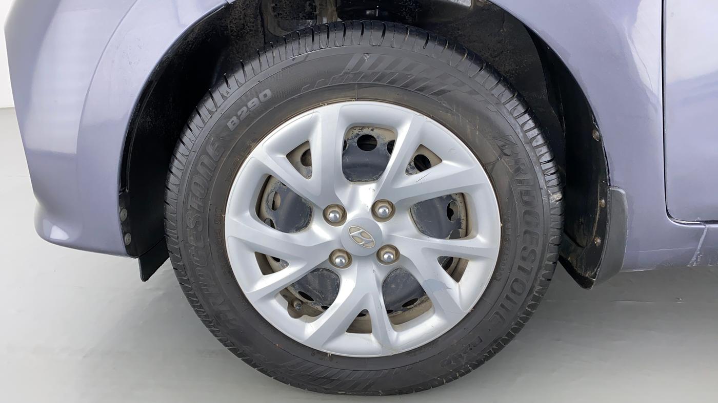 2017 Hyundai Grand i10 MAGNA 1.2 VTVT, Petrol, Manual, 49,208 km, Left Front Wheel