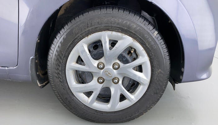 2017 Hyundai Grand i10 MAGNA 1.2 VTVT, Petrol, Manual, 49,208 km, Right Front Wheel