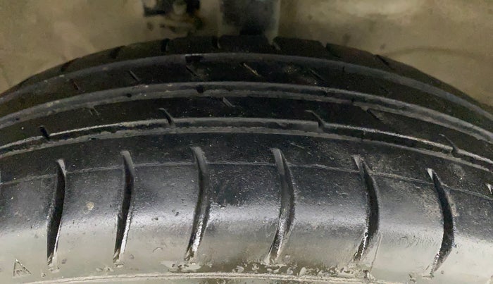 2017 Maruti Wagon R 1.0 LXI, Petrol, Manual, 79,416 km, Right Front Tyre Tread