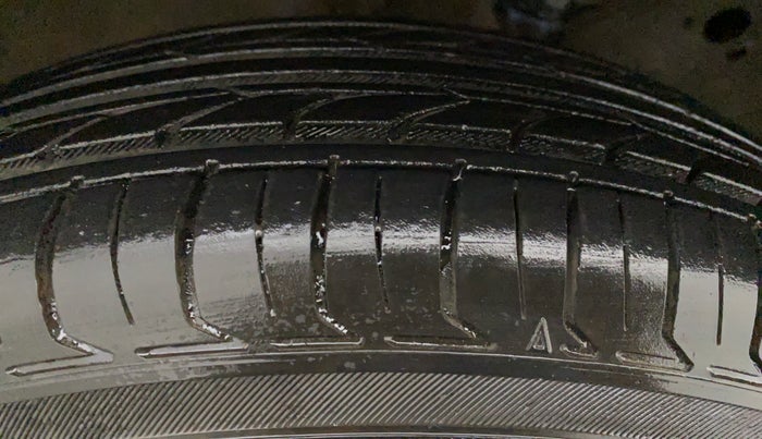 2014 Maruti Wagon R 1.0 LXI CNG, CNG, Manual, 22,277 km, Right Rear Tyre Tread