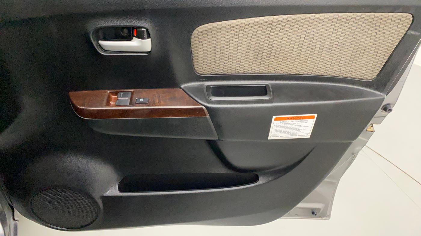 2014 Maruti Wagon R 1.0 LXI CNG, CNG, Manual, 22,277 km, Driver Side Door Panels Control
