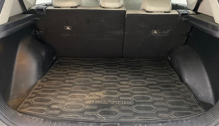 2019 KIA SELTOS HTX 1.5 PETROL, Petrol, Manual, 1,03,568 km, Boot Inside
