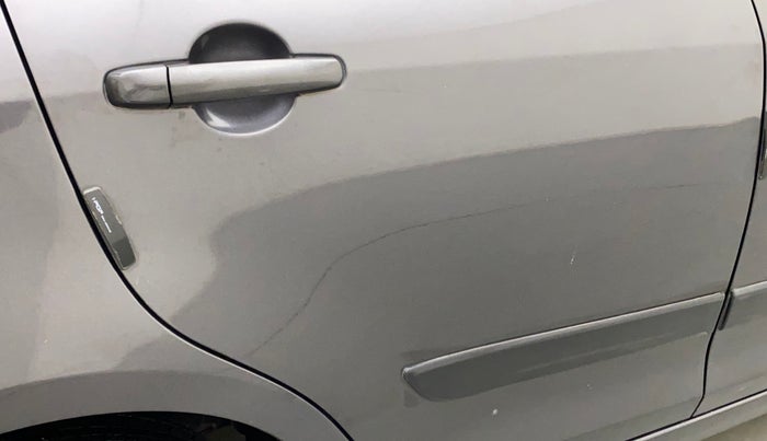 2017 Maruti Swift VXI, Petrol, Manual, 14,097 km, Right rear door - Minor scratches