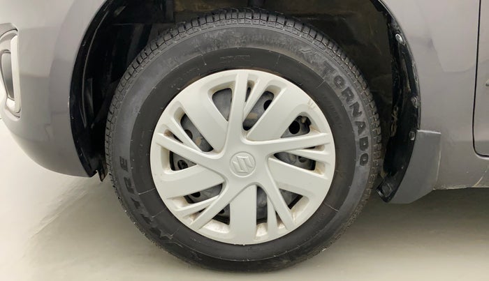 2017 Maruti Swift VXI, Petrol, Manual, 14,097 km, Left Front Wheel