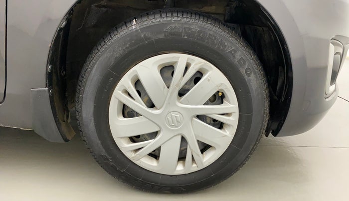 2017 Maruti Swift VXI, Petrol, Manual, 14,097 km, Right Front Wheel