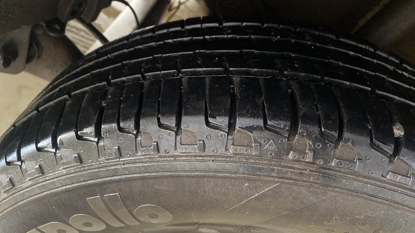 2018 Renault Duster 110 PS RXS 4X2 AMT DIESEL, Diesel, Automatic, 55,750 km, Left Rear Tyre Tread