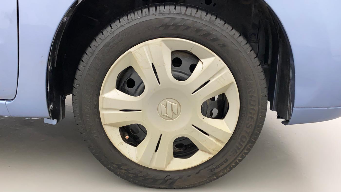 2011 Maruti Wagon R 1.0 VXI, Petrol, Manual, 57,488 km, Right Front Wheel