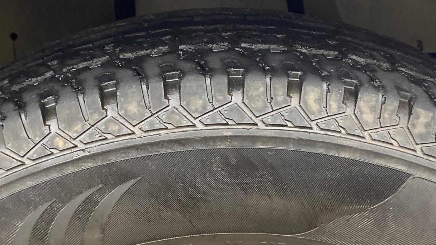 2021 Mahindra Thar LX PETROL HT 4WD AT, Petrol, Automatic, 19,791 km, Right Front Tyre Tread
