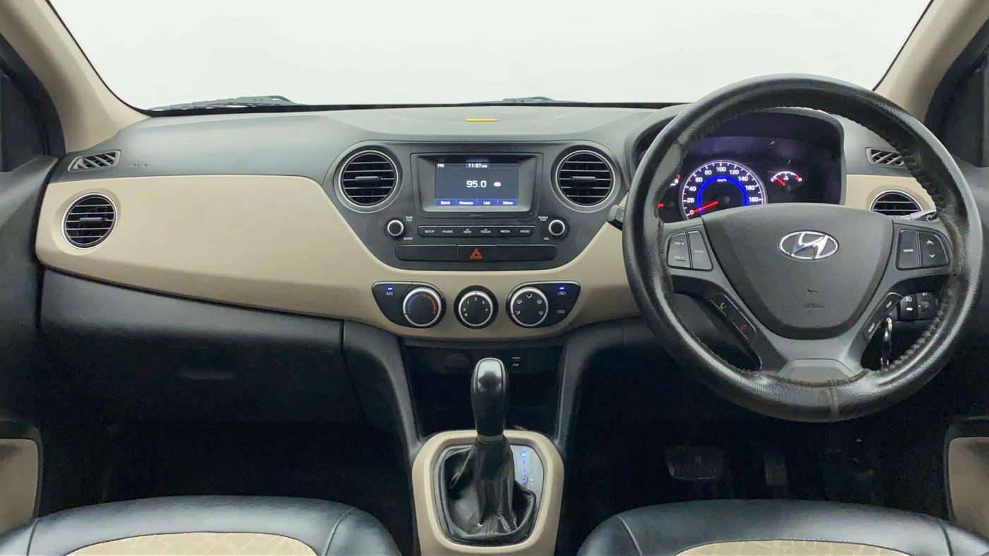 2019 Hyundai Grand i10 MAGNA AT 1.2 KAPPA VTVT, Petrol, Automatic, 52,929 km, Dashboard