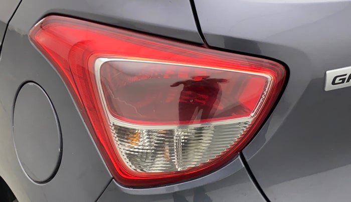 2019 Hyundai Grand i10 MAGNA AT 1.2 KAPPA VTVT, Petrol, Automatic, 52,929 km, Left tail light - Minor scratches