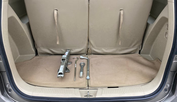 2019 Maruti Ertiga ZXI SMART HYBRID AT, Petrol, Automatic, 34,752 km, Boot Inside