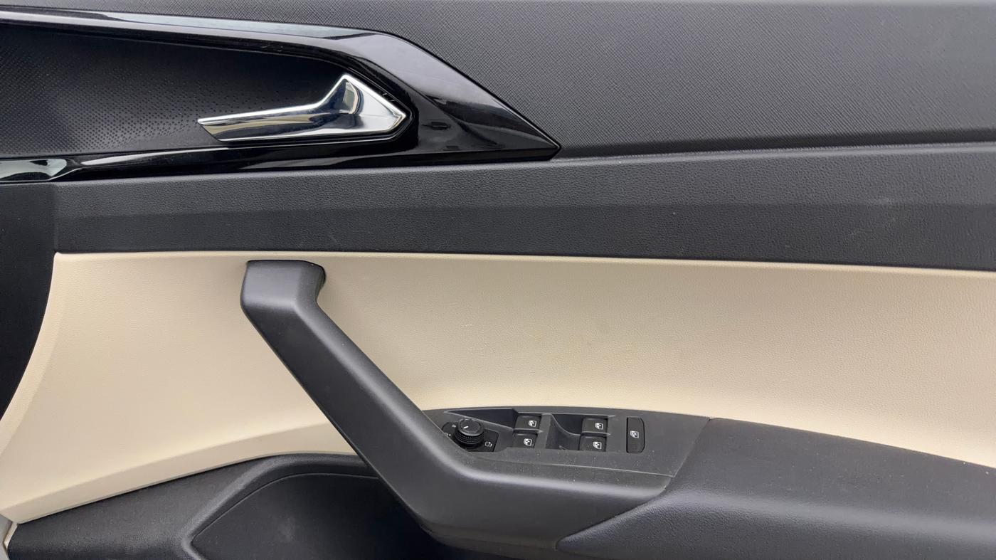 2023 Skoda SLAVIA STYLE 1.5L TSI DSG, Petrol, Automatic, 22,373 km, Driver Side Door Panels Control