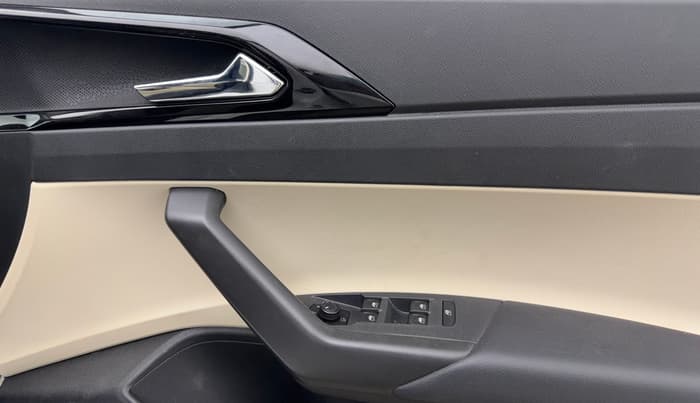 2023 Skoda SLAVIA STYLE 1.5L TSI DSG, Petrol, Automatic, 22,373 km, Driver Side Door Panels Control