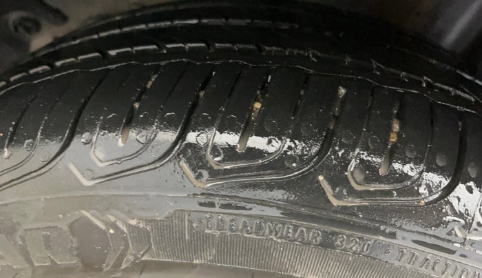 2023 Tata ALTROZ XZ PLUS O SUNROOF CNG, CNG, Manual, 20,155 km, Left Rear Tyre Tread