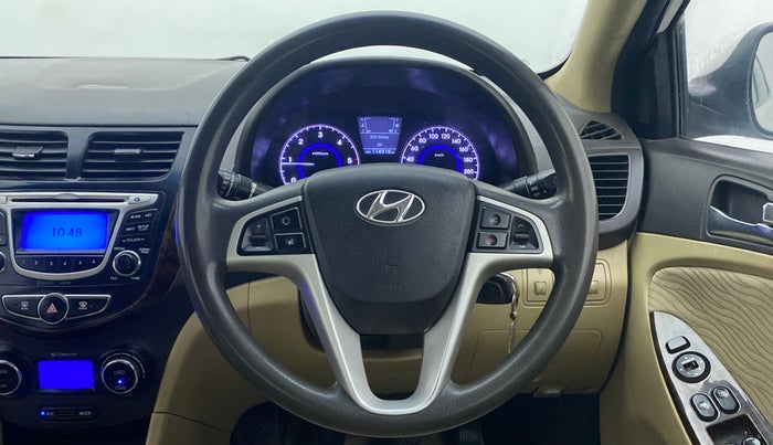 2014 Hyundai Verna FLUIDIC 1.6 CRDI SX, Diesel, Manual, 1,14,918 km, Steering Wheel Close Up