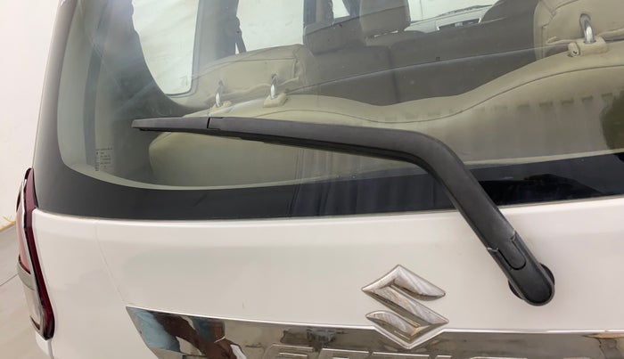 2013 Maruti Ertiga ZDI, Diesel, Manual, 1,21,628 km, Rear Wiper