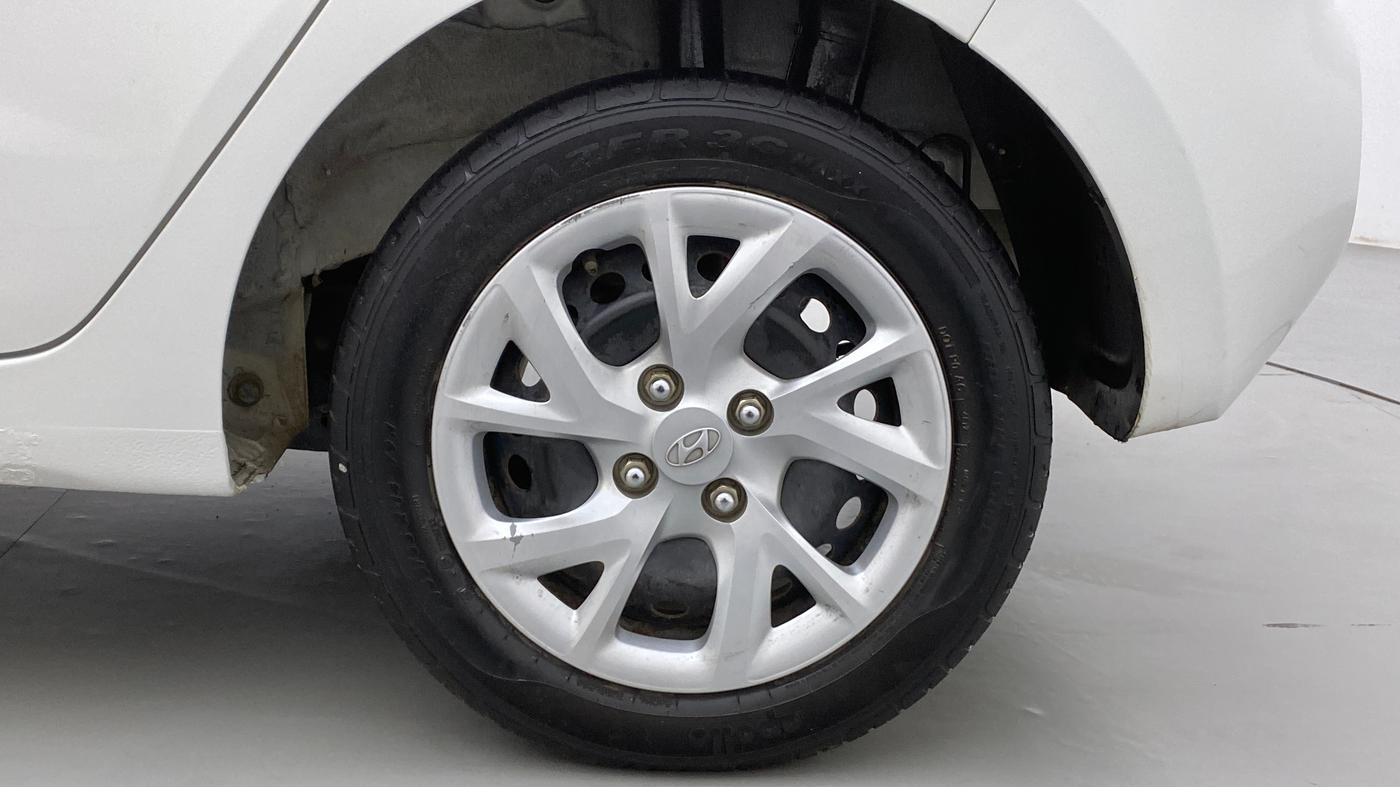 2018 Hyundai Grand i10 MAGNA AT 1.2 KAPPA VTVT, Petrol, Automatic, 37,383 km, Left Rear Wheel