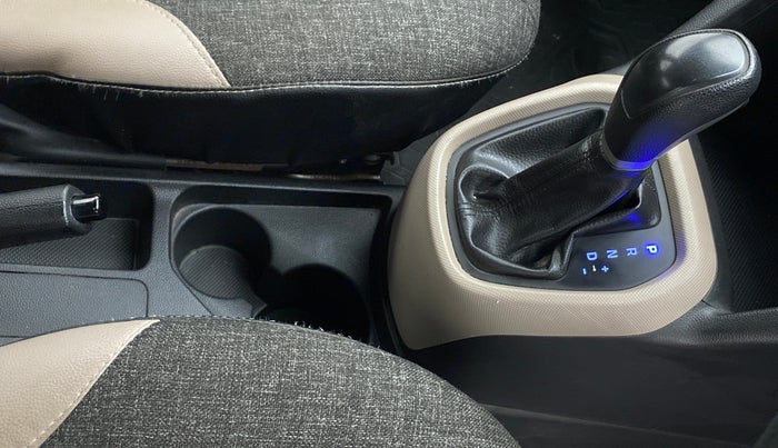 2018 Hyundai Grand i10 MAGNA AT 1.2 KAPPA VTVT, Petrol, Automatic, 37,383 km, Gear Lever