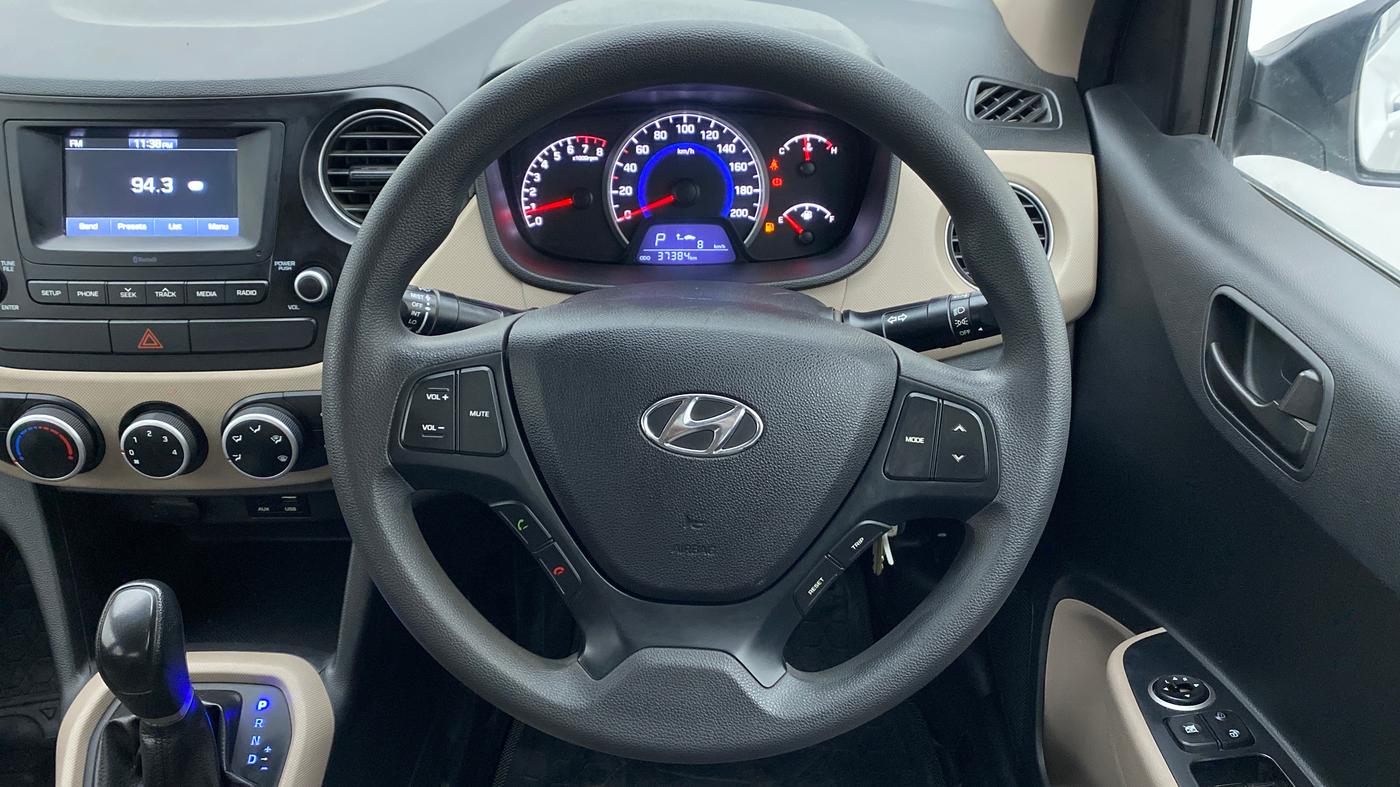 2018 Hyundai Grand i10 MAGNA AT 1.2 KAPPA VTVT, Petrol, Automatic, 37,383 km, Steering Wheel Close Up