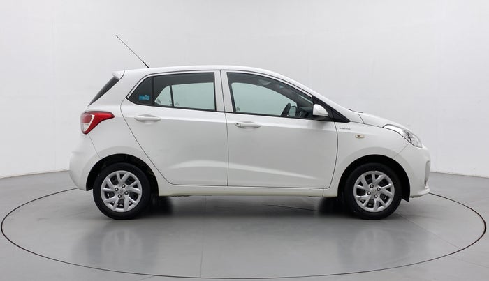 2018 Hyundai Grand i10 MAGNA AT 1.2 KAPPA VTVT, Petrol, Automatic, 37,383 km, Right Side View