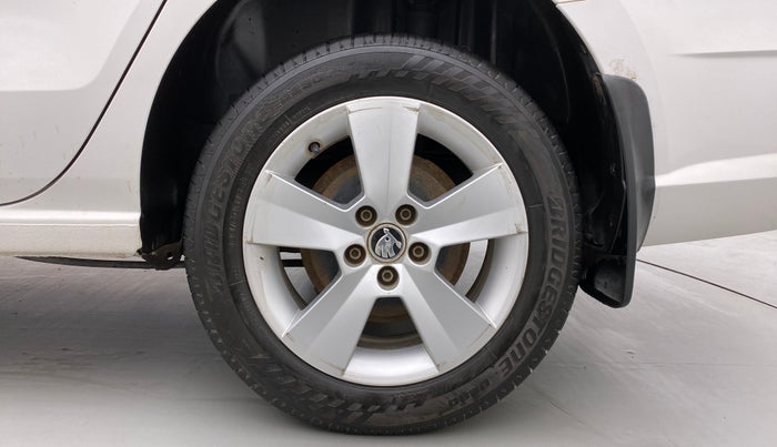 2017 Skoda Rapid AMBITION 1.5 TDI, Diesel, Manual, 63,702 km, Left Rear Wheel