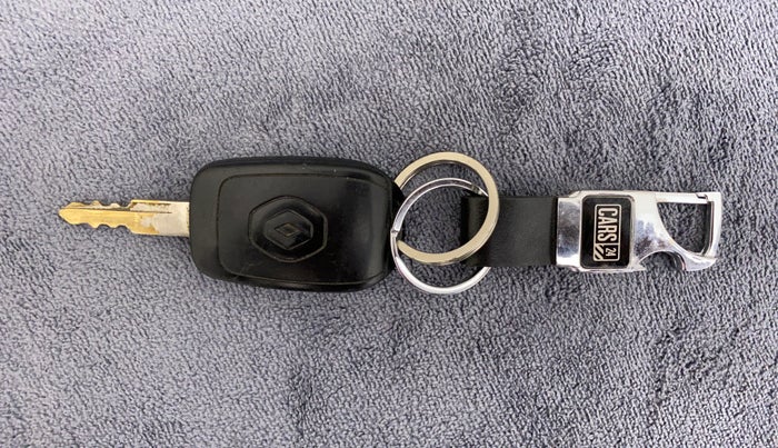 2018 Renault Kwid RXL, CNG, Manual, 47,435 km, Key Close Up