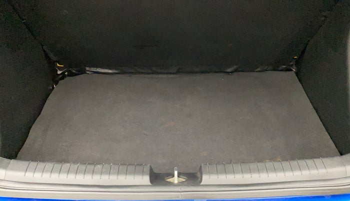 2017 Hyundai Elite i20 ASTA 1.2, Petrol, Manual, 38,701 km, Boot Inside