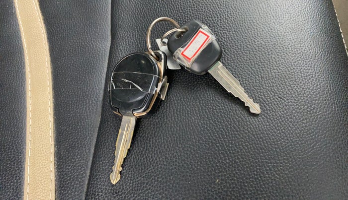 2019 Maruti Alto VXI, Petrol, Manual, 78,227 km, Key Close Up