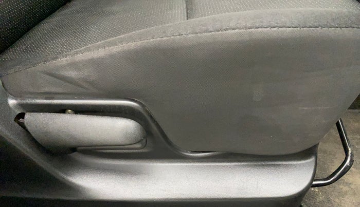 2015 Maruti Swift LXI (O), Petrol, Manual, 71,610 km, Driver Side Adjustment Panel
