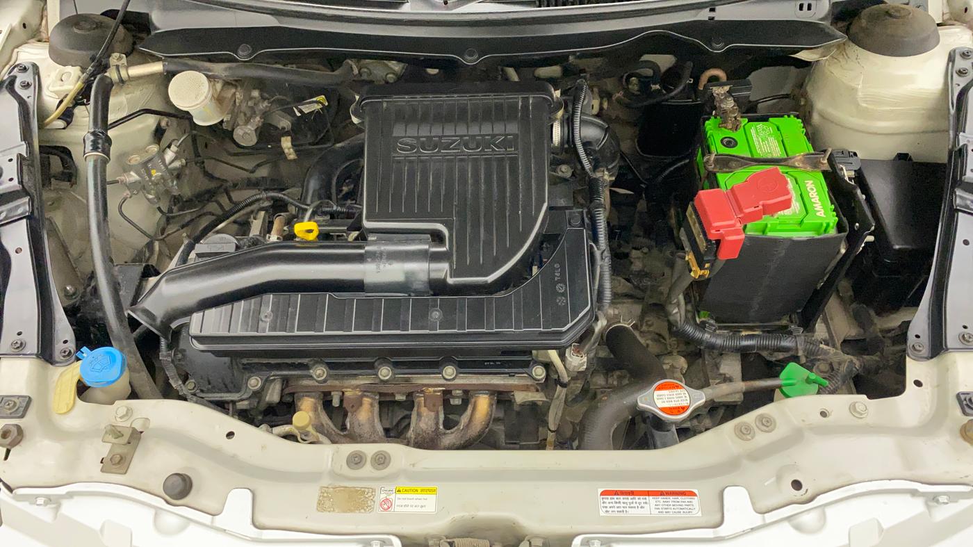 2015 Maruti Swift LXI (O), Petrol, Manual, 71,610 km, Open Bonet