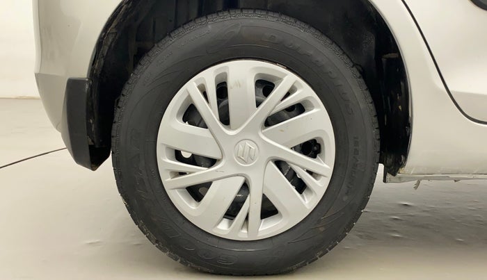 2015 Maruti Swift LXI (O), Petrol, Manual, 71,610 km, Right Rear Wheel